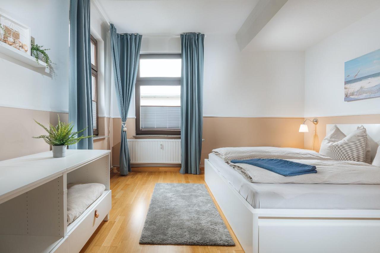 Grosse Koje Mit Terrasse Apartment Rostock Ngoại thất bức ảnh